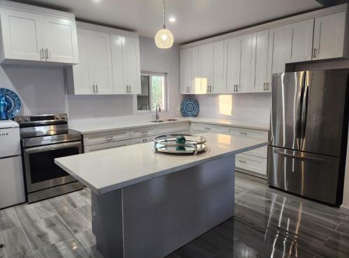Turquoise Escape new waterfront