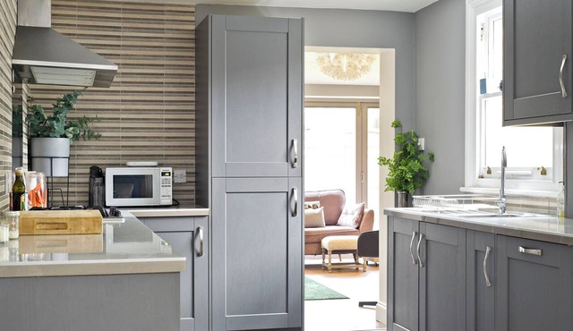 Twickenham Green - Two Bedroom Apartment, Sleeps 4