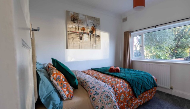 Two bedroom apartment in Dartford-Lovely decor