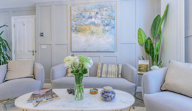 Ultra Modern: Luxury 1 Bed Serviced Apartment
