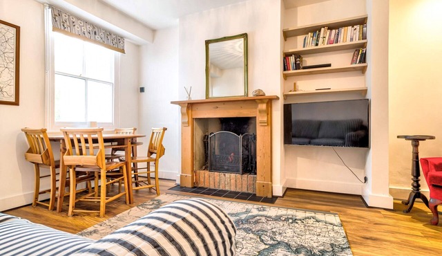 Upper Fisher Row | Oxford Holiday Let | 3 Beds & Sleeps 5