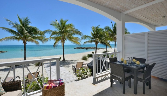 Villa Palmas, A Private Villa On The Beach