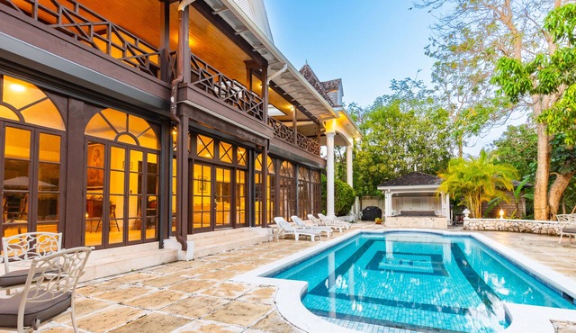 Villa Romana at Lyford Cay Nassau - Private Pool