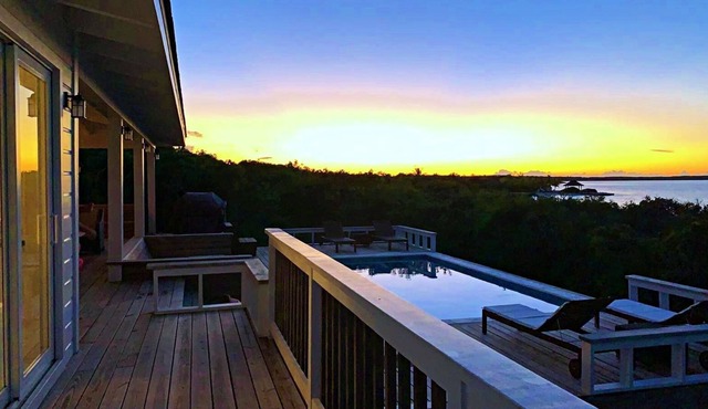 Villa Surf House