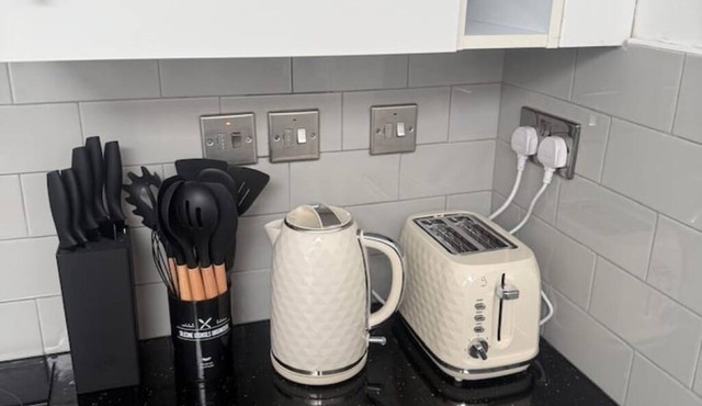 Vistara - 1BR Flat - Close to London & Gatwick