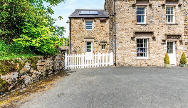 Warth House - UK44209