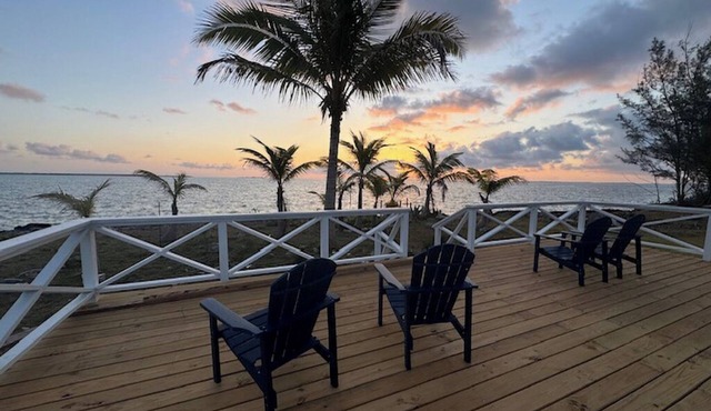Waterfront Abaco Beach House - Private 5Bedroom 3Bath, 15 min from Treasure Cay
