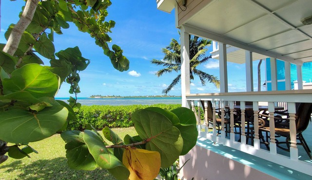 Waterfront - Ocean & Harbour views - 3 Bed/2 Bath - SEA BREEZE COTTAGE