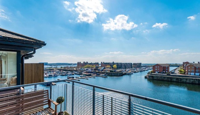 Waterfront Penthouse with Balcony & Parking