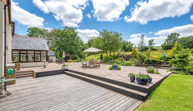 Waterland Farmhouse
