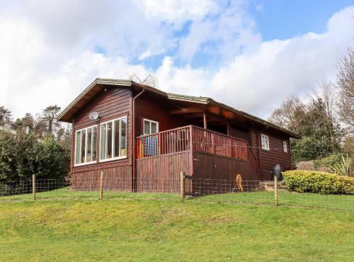 Watersview Lodge