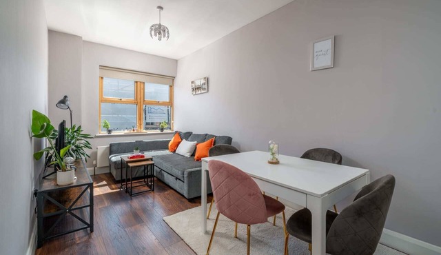 Watford Town Cntr 2 Bedroom Apartment Free Parking