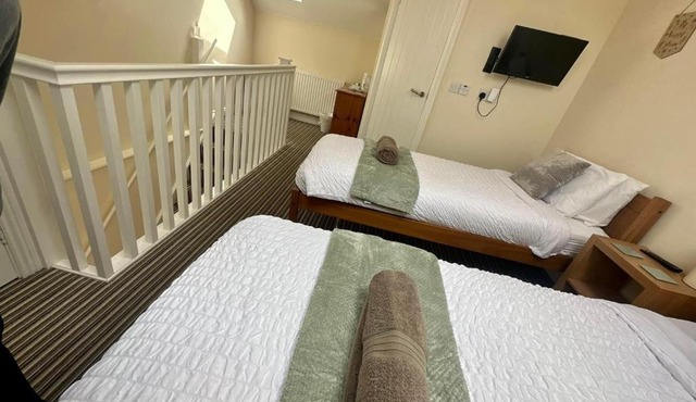 Welbury Studio Sleeps 2 Pet Friendly & Parking