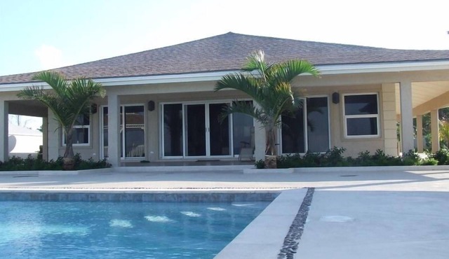 Welcome to Hart House- A Luxurious Bahamian Style Beachfront Retreat