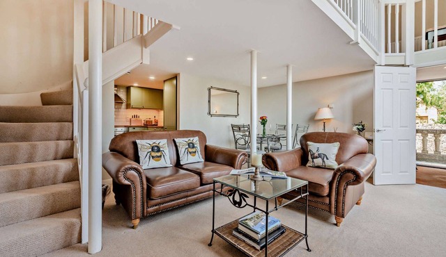Welcoming dog friendly Apartment - The Old School House