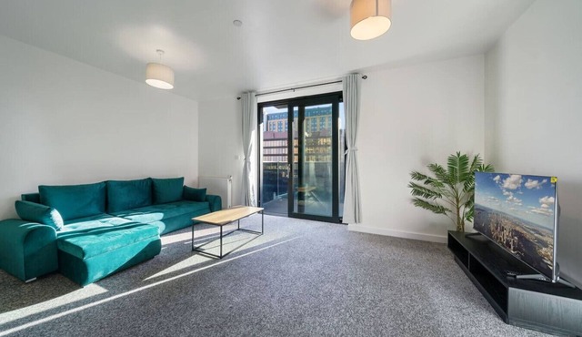 Wembley views 1 Bed Apartment!