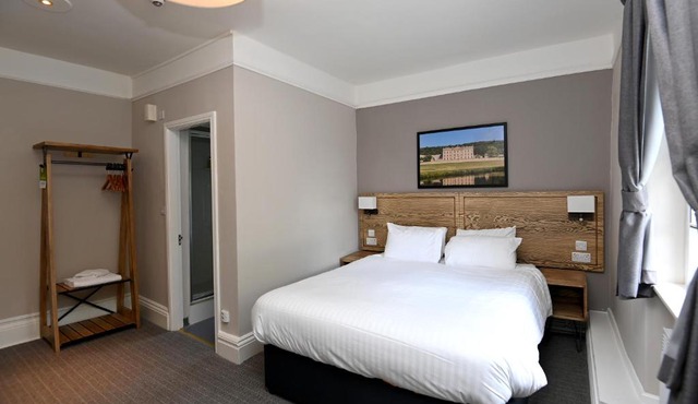 Wheatsheaf, Baslow by Marston's Inns