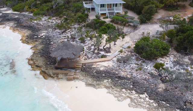 Whistling Duck: Private Oceanfront Cottage