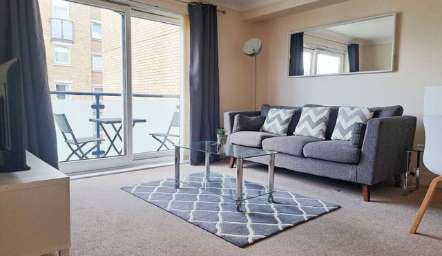Wimbledon Apartment Is a Fantastic 1 Bedroom Apartment in the centre of Wimbledon with free parking!