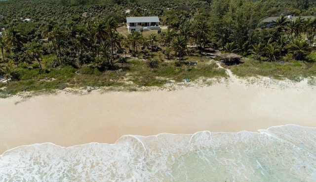 Wish House - Private Remodeled Beach House on Double Bay Beach