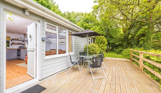 Woodpecker is Laid back luxury in 9 acres of countryside right near the beach