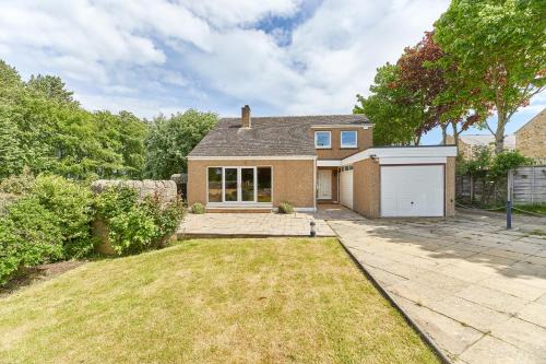 Xanadu Quirky 3-Bed Near Beach & Village Pub