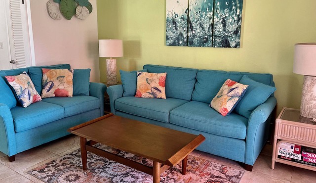 You Deserve To Stay At This 3br Beachfront Townhome