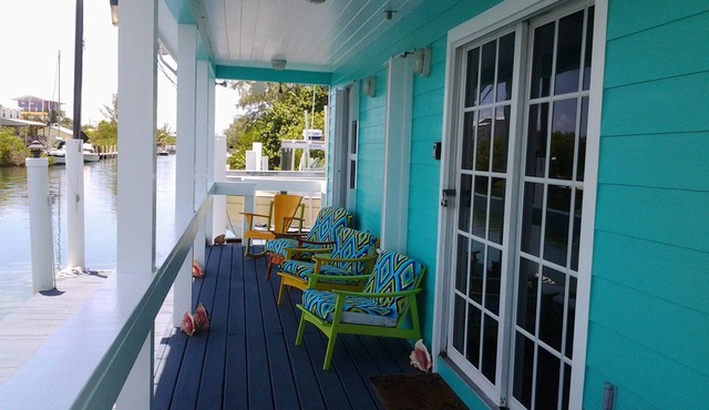 You'll Love this Super Nice 2/2 with FREE Dockage Golf Cart Rentals aval. wifi