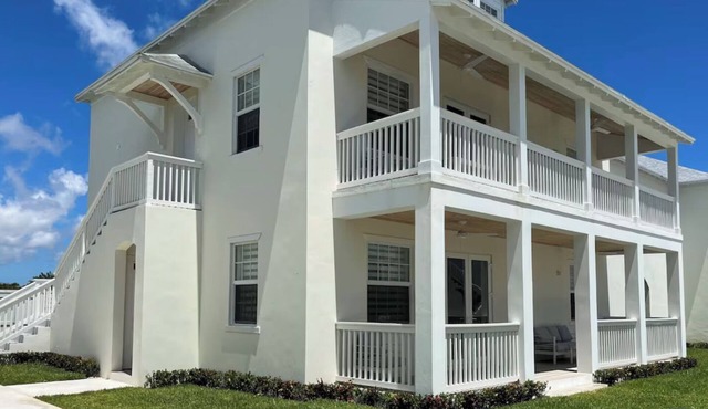 Your Bahamian Escape Awaits: Discover Paradise in Our Perfect Island Retreat