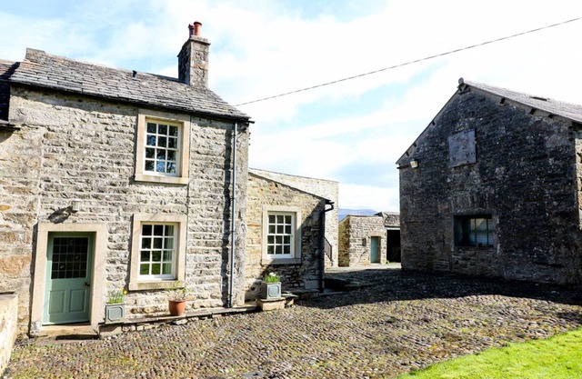 Cabin ∙ 3 bedrooms ∙ 6 guests