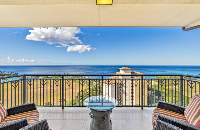 Fall Special - Top Floor Penthouse O-1602, Beach Villas w Spectacular Ocean View