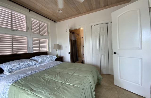 Gorgeous cottage apartment on Cocoa Bay