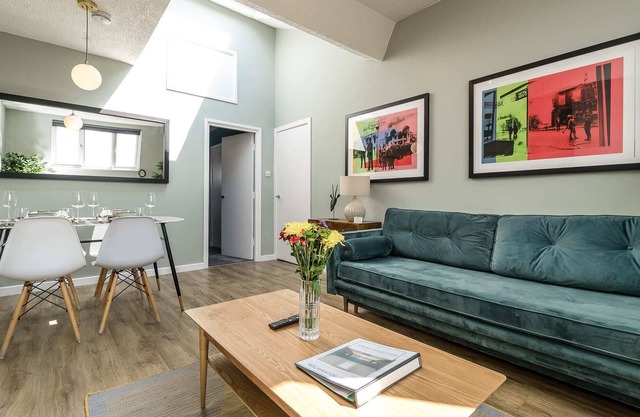 Host Apartments | The Georgian Quarters at Bedford St VI