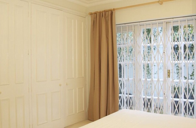 Kensington two bedroom apartment for holidays in London