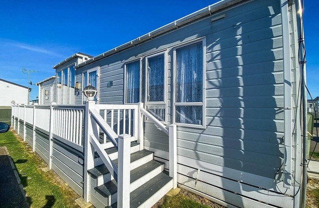 Caravan At Seaview Holiday Park Kent 