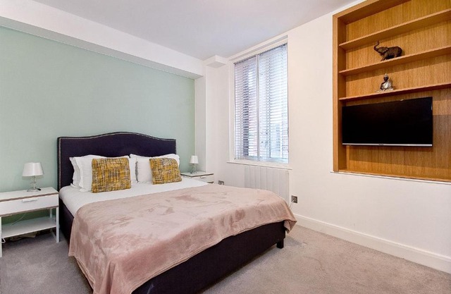 Mulberry Flat 1 - One bedroom 1st floor by City Living London