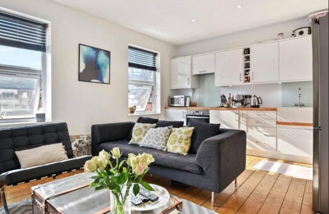 Spacious 1 Bedroom Apartment in Kensal Green
