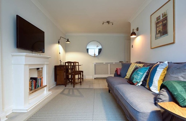 Stylish 2 bedroom duplex w/garden near Maida Vale