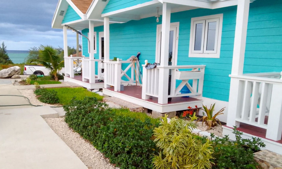 Rolleville Cottage | 3-2 Minutes Away From The Beach, Restuarant, Stores And Bars