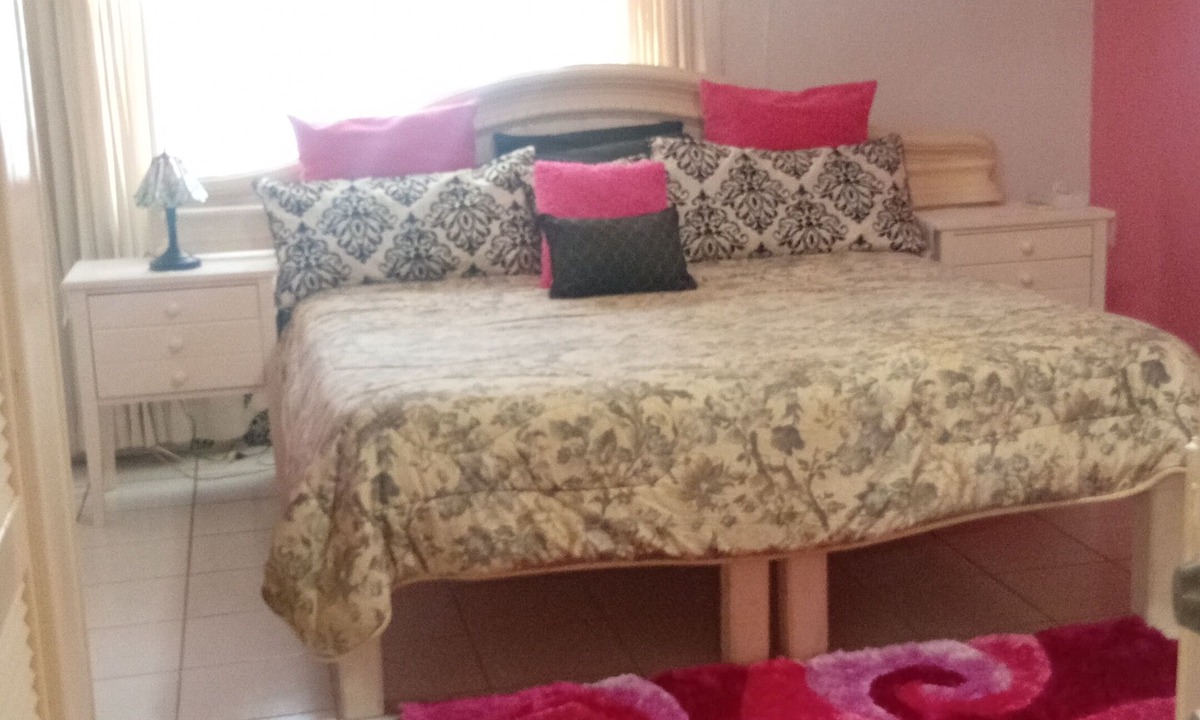 Tarpum Bay House | Tranquil 2-bedroom house with AC in Tarpum Bay