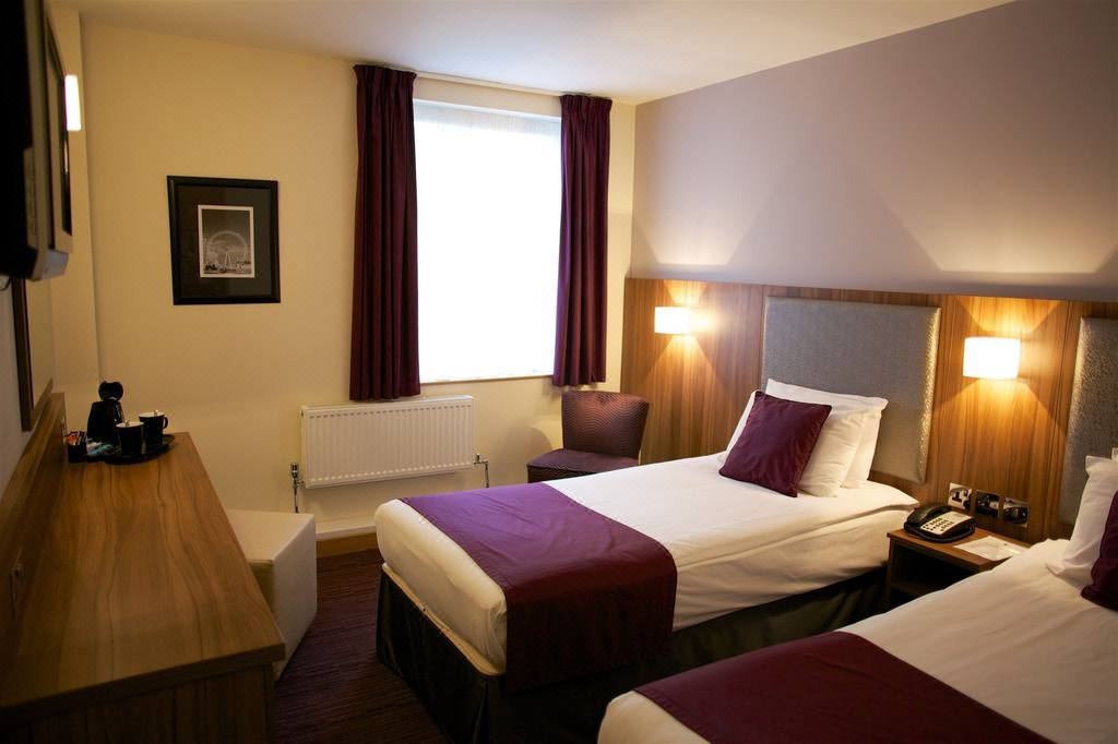 Photo of Bedroom in Frognal and Fitzjohns