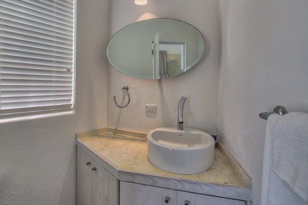 Photo of Bathroom in North Palmetto Point
