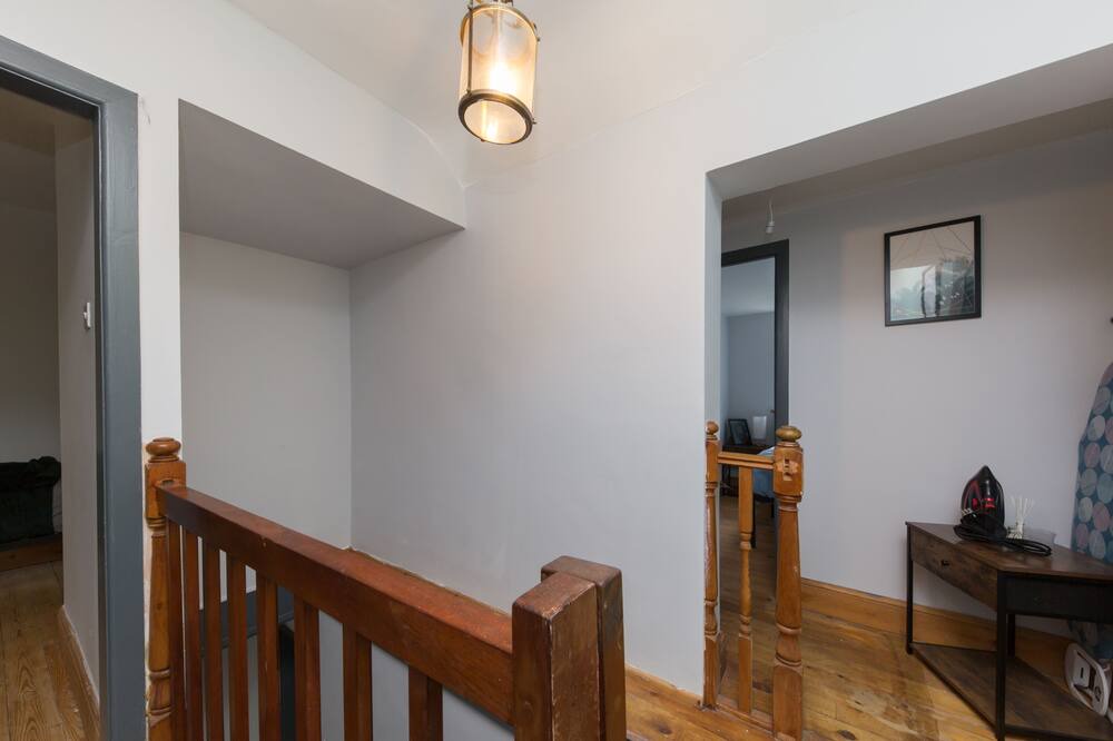 Photo of Livingroom in Alton