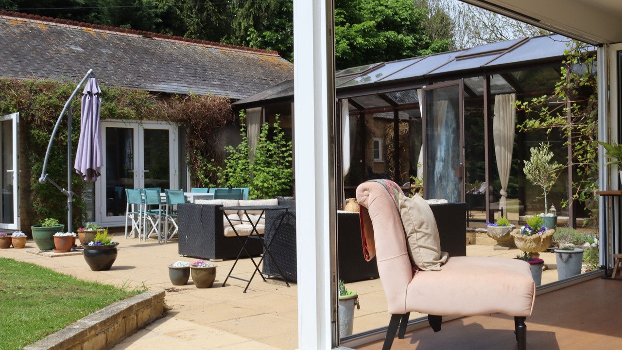 Photo of Patio Balcony in Earls Barton