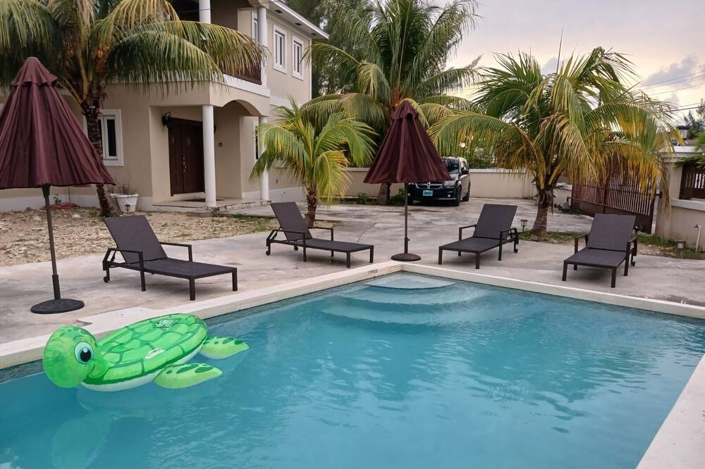 Photo of Outdoor in Nassau