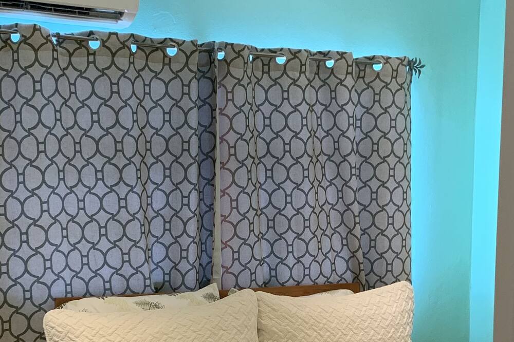 Photo of Bedroom in Rokers Point