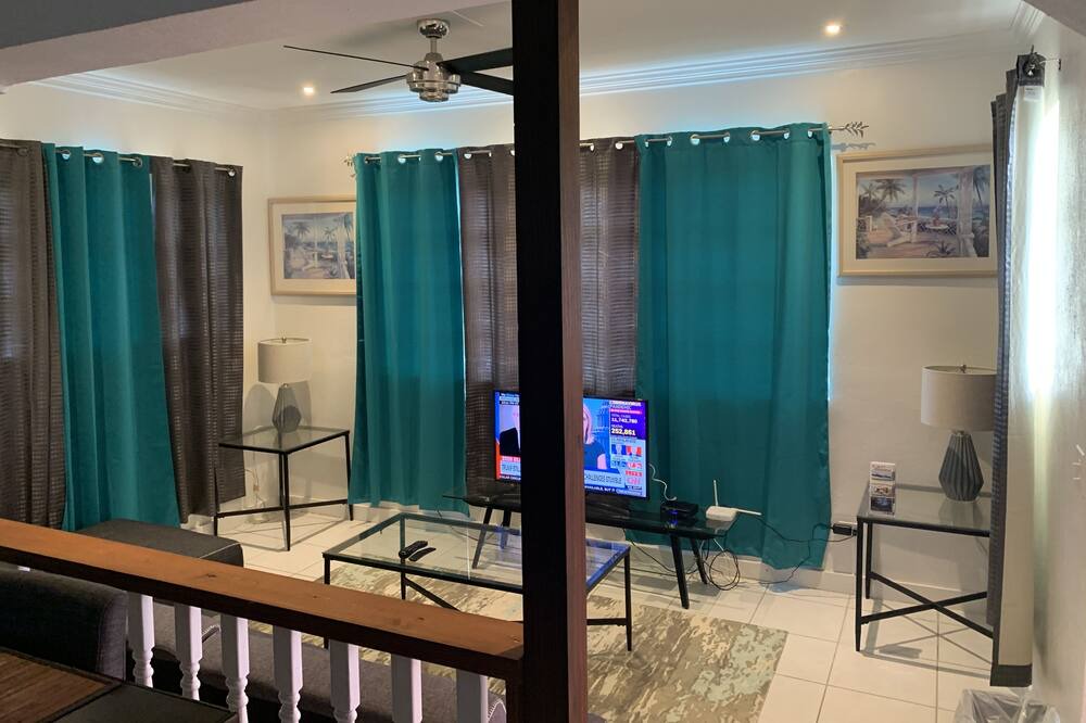 Photo of Bedroom in Rokers Point