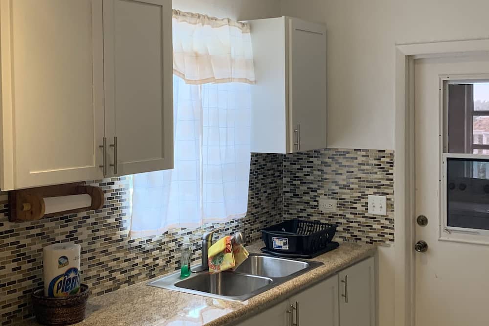 Photo of Kitchen in Rokers Point