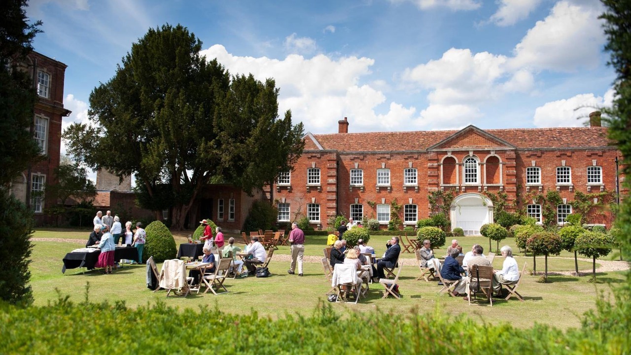 Photo of Buildings in Chicheley