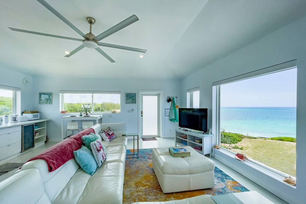 Photo of Livingroom in Governor's Harbour
